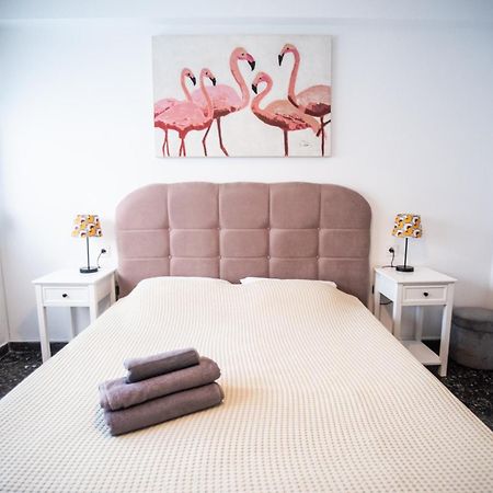 Explore Greece From Apartment With Private Garden Chalkís Exterior foto